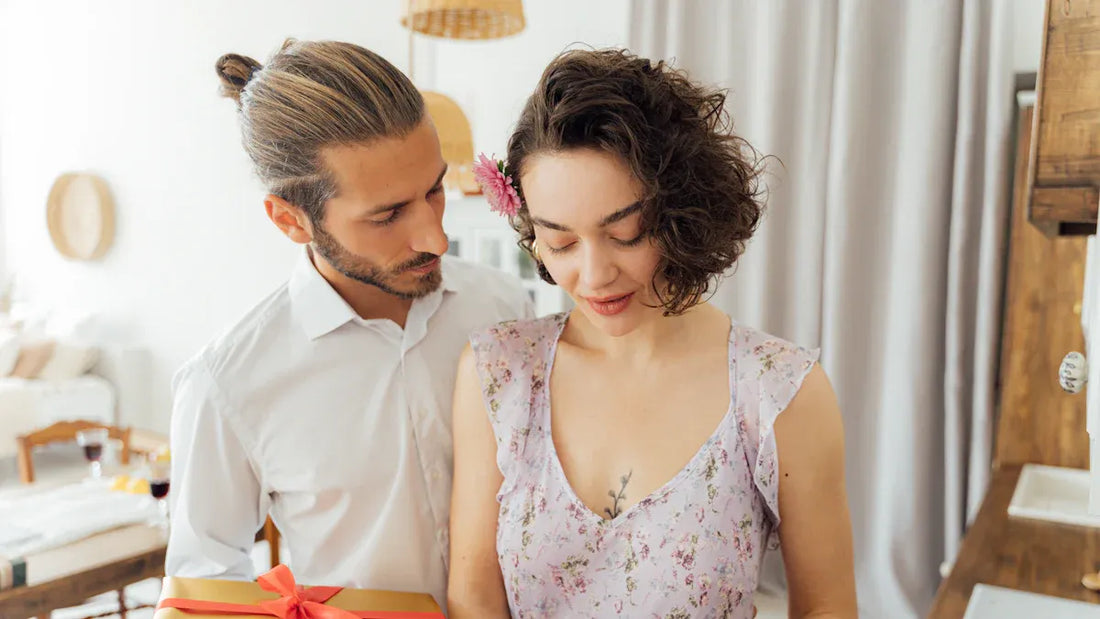 10 Sentimental and Meaningful Wedding Gift Ideas Couples Will Treasure